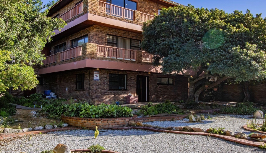 3 Bedroom Property for Sale in Kleinbaai Western Cape